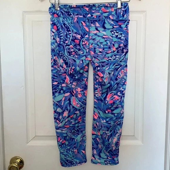 Lilly Pulitzer Party Wave Weekender Crop Leggings - Picture 3 of 7